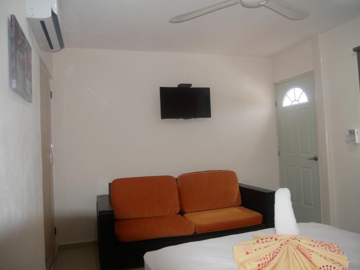 Hotel Real San Juan Suites Mérida Exteriör bild