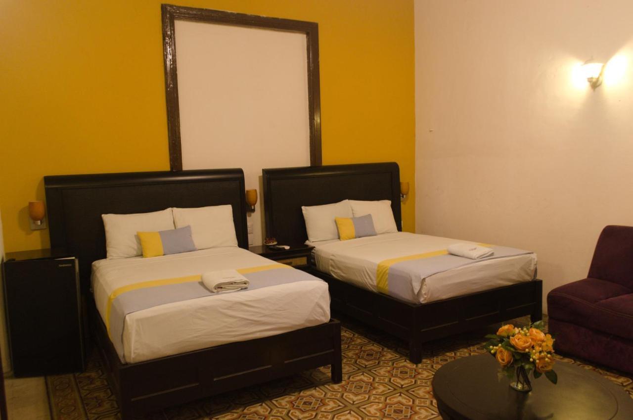 Hotel Real San Juan Suites Mérida Exteriör bild