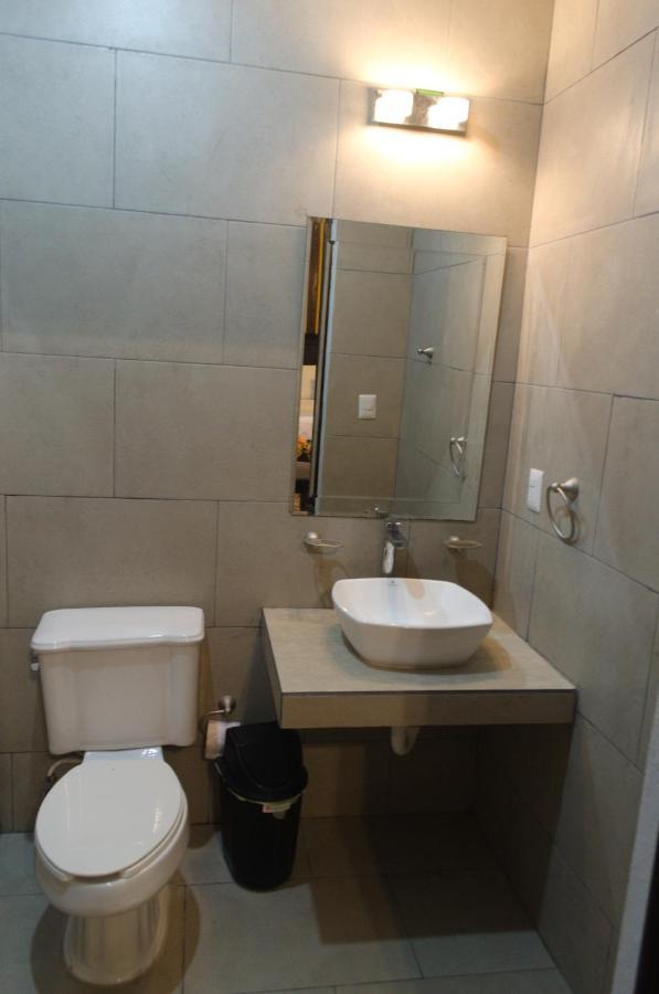 Hotel Real San Juan Suites Mérida Exteriör bild